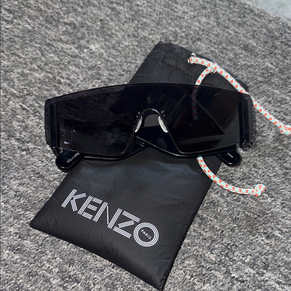 Kenzo Sunglasses - Picture 1 of 3